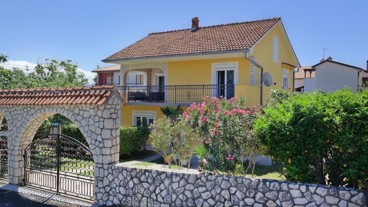 Holiday House Holek Šilo Eksteriør bilde