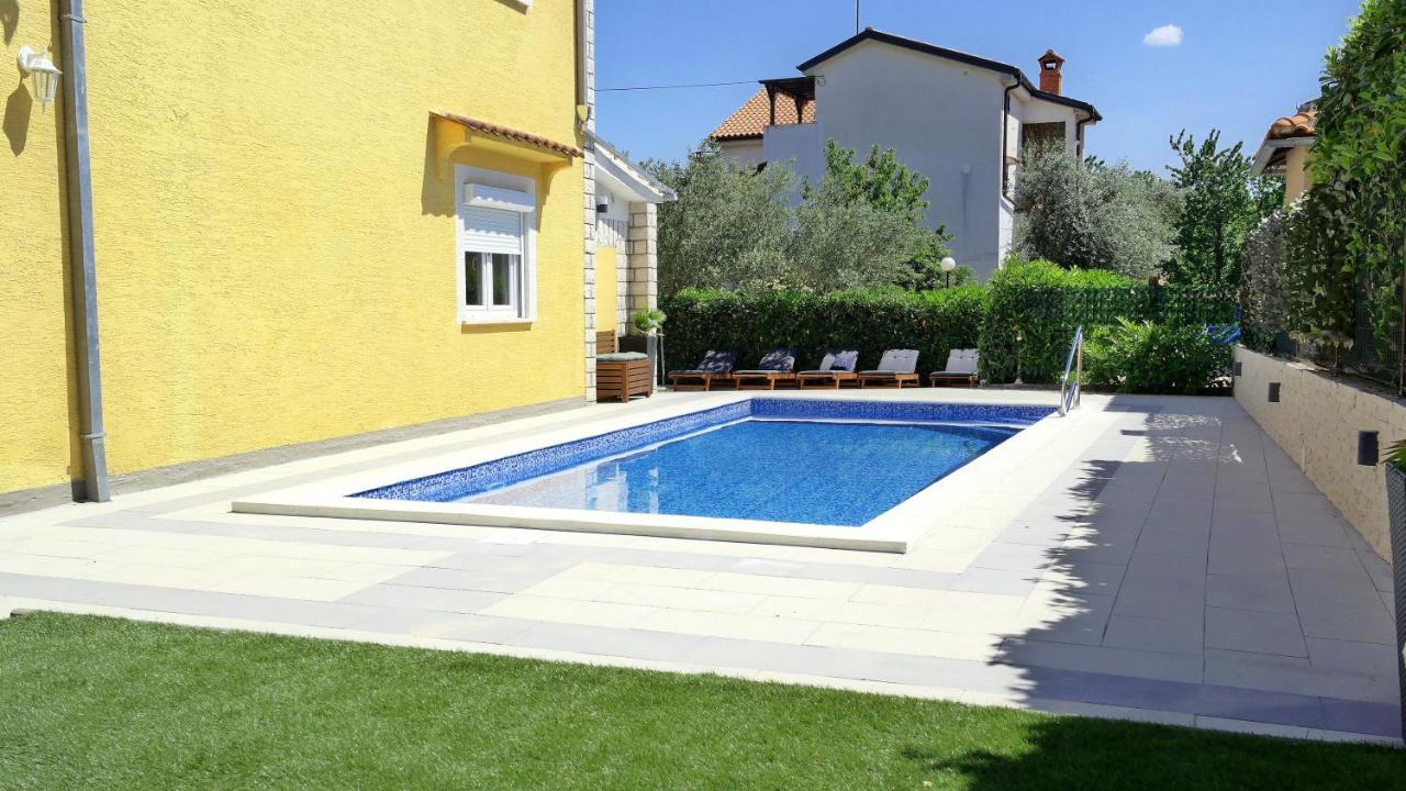 Holiday House Holek Šilo Eksteriør bilde
