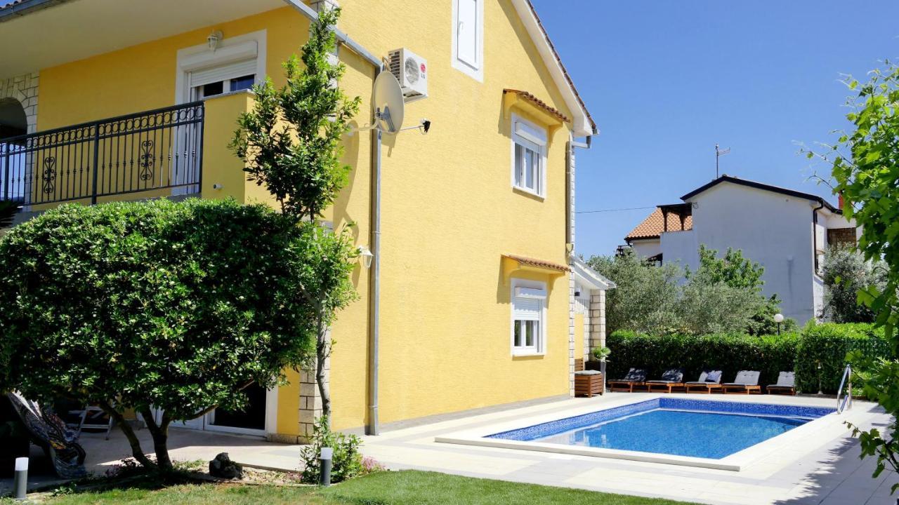 Holiday House Holek Šilo Eksteriør bilde