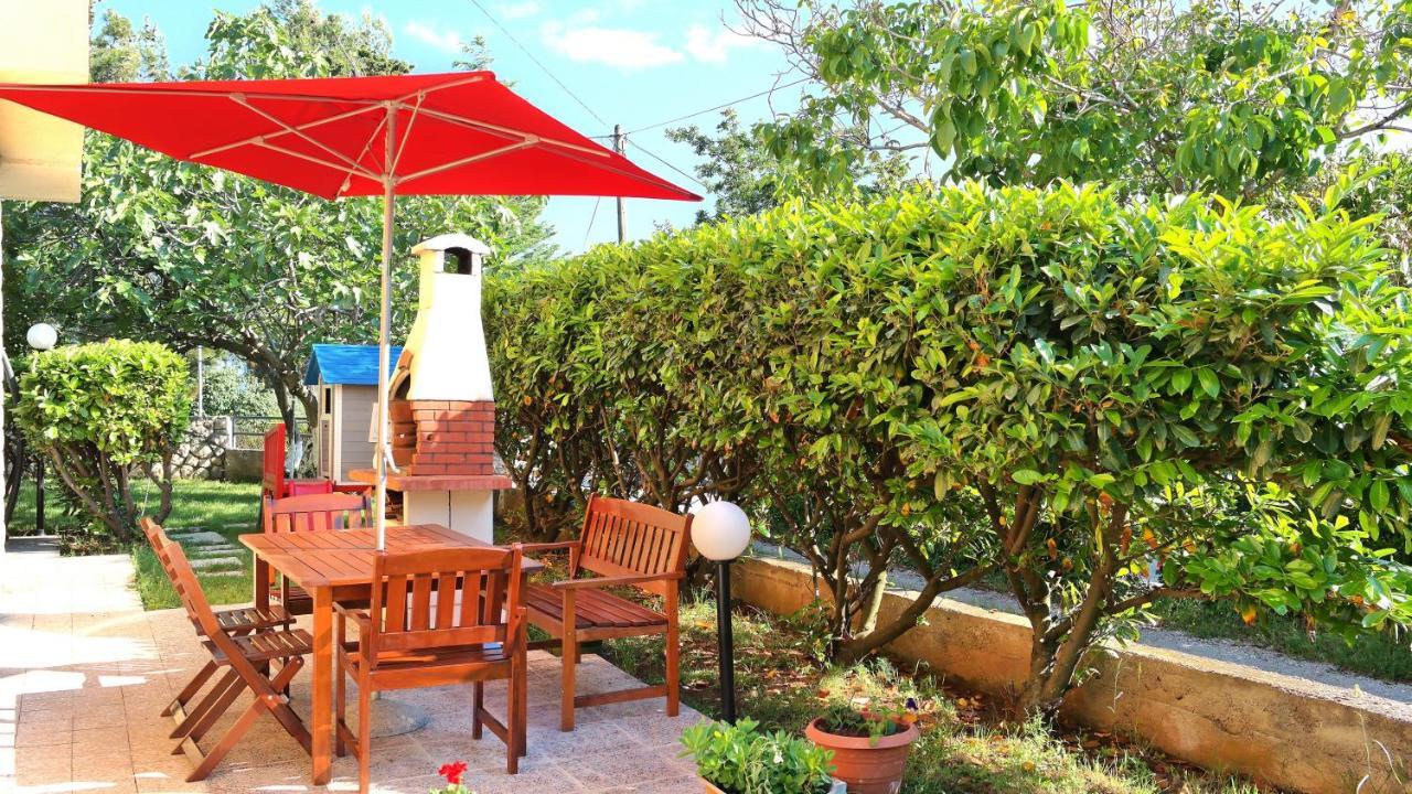 Holiday House Holek Šilo Eksteriør bilde