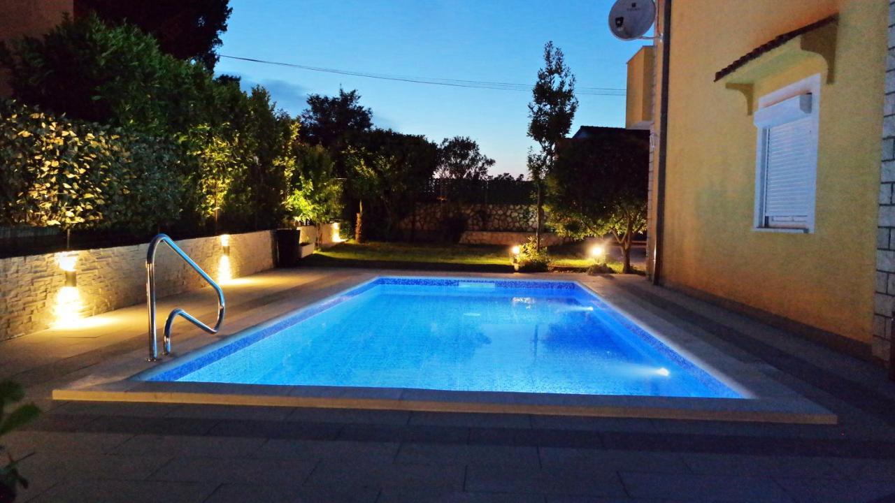Holiday House Holek Šilo Eksteriør bilde