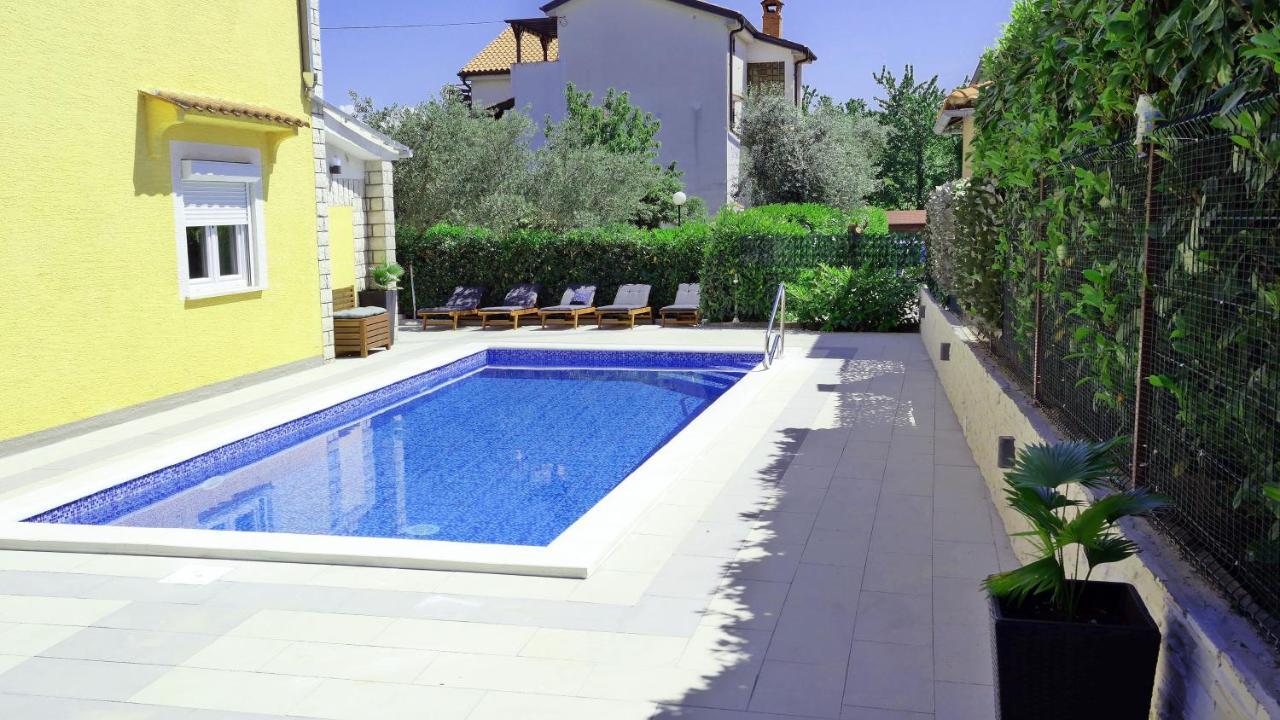 Holiday House Holek Šilo Eksteriør bilde