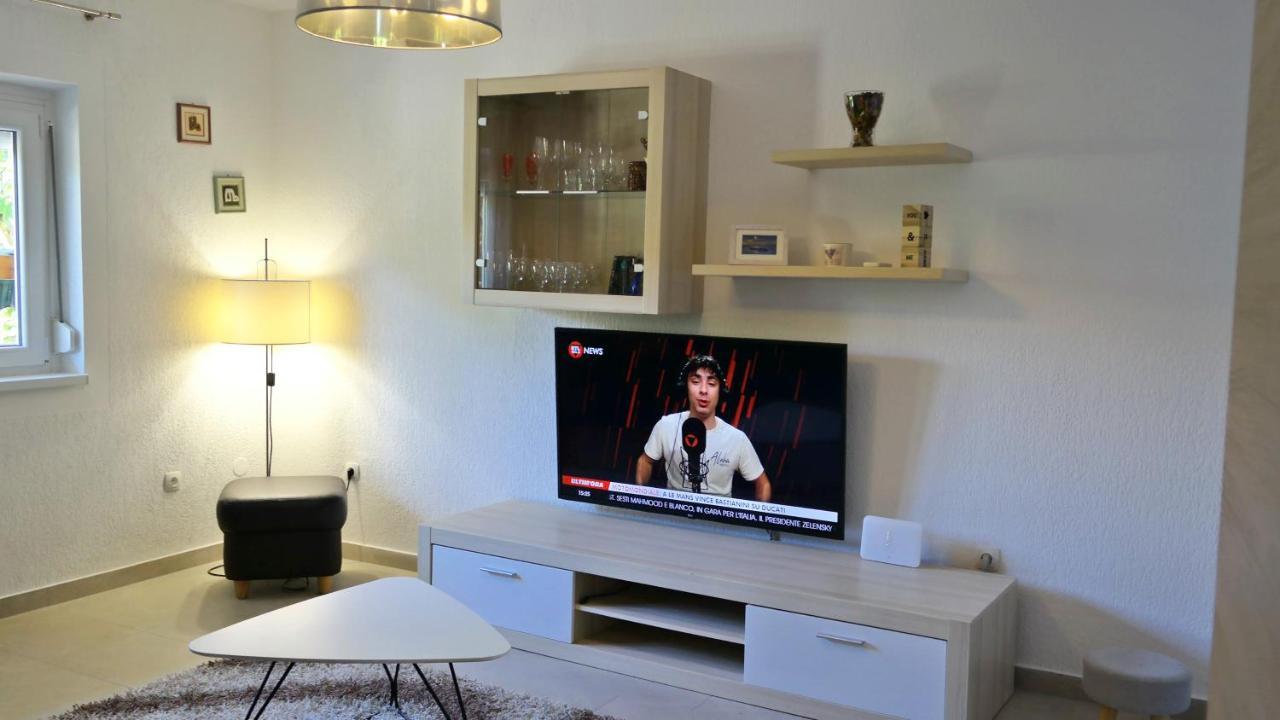 Holiday House Holek Šilo Eksteriør bilde